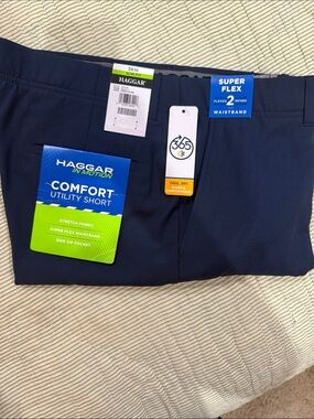 Haggar 365 Comfort Utility Short - Navy Blue size 36W  91/2 inseam